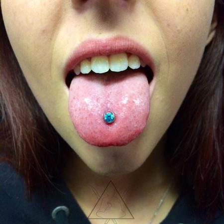 Tattoos - Tongue piercing - 100899